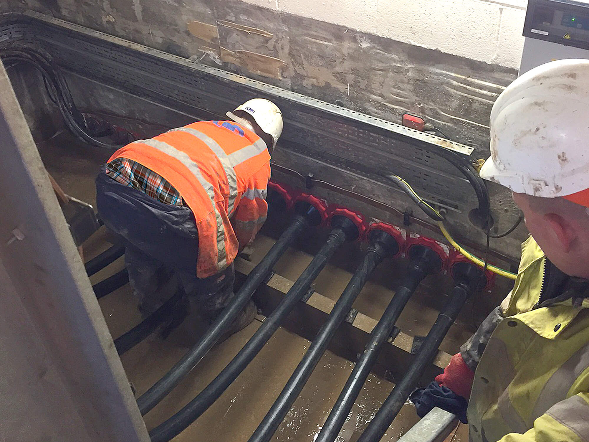 33kV cable installation.